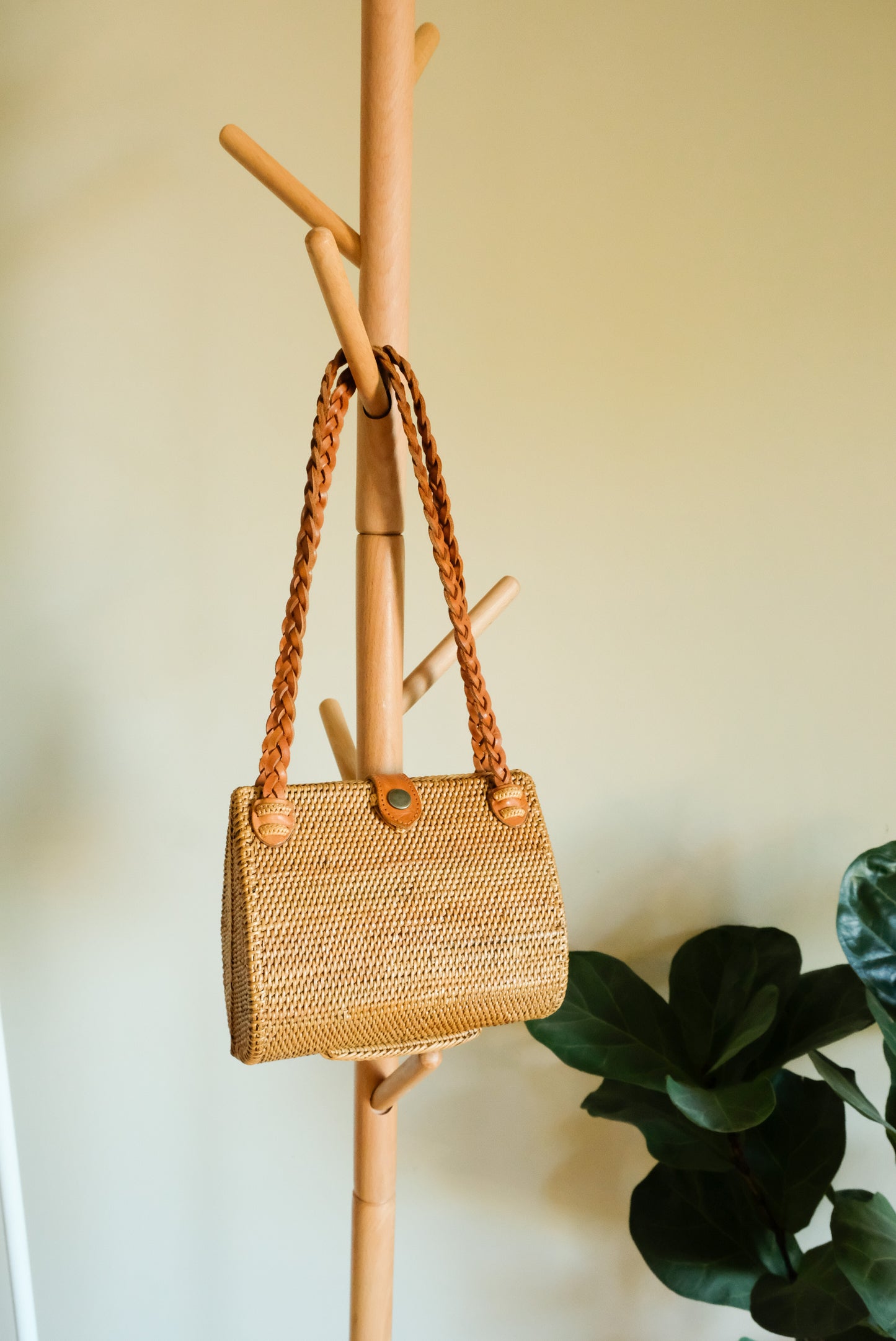 JOLENE braided shoulder strap