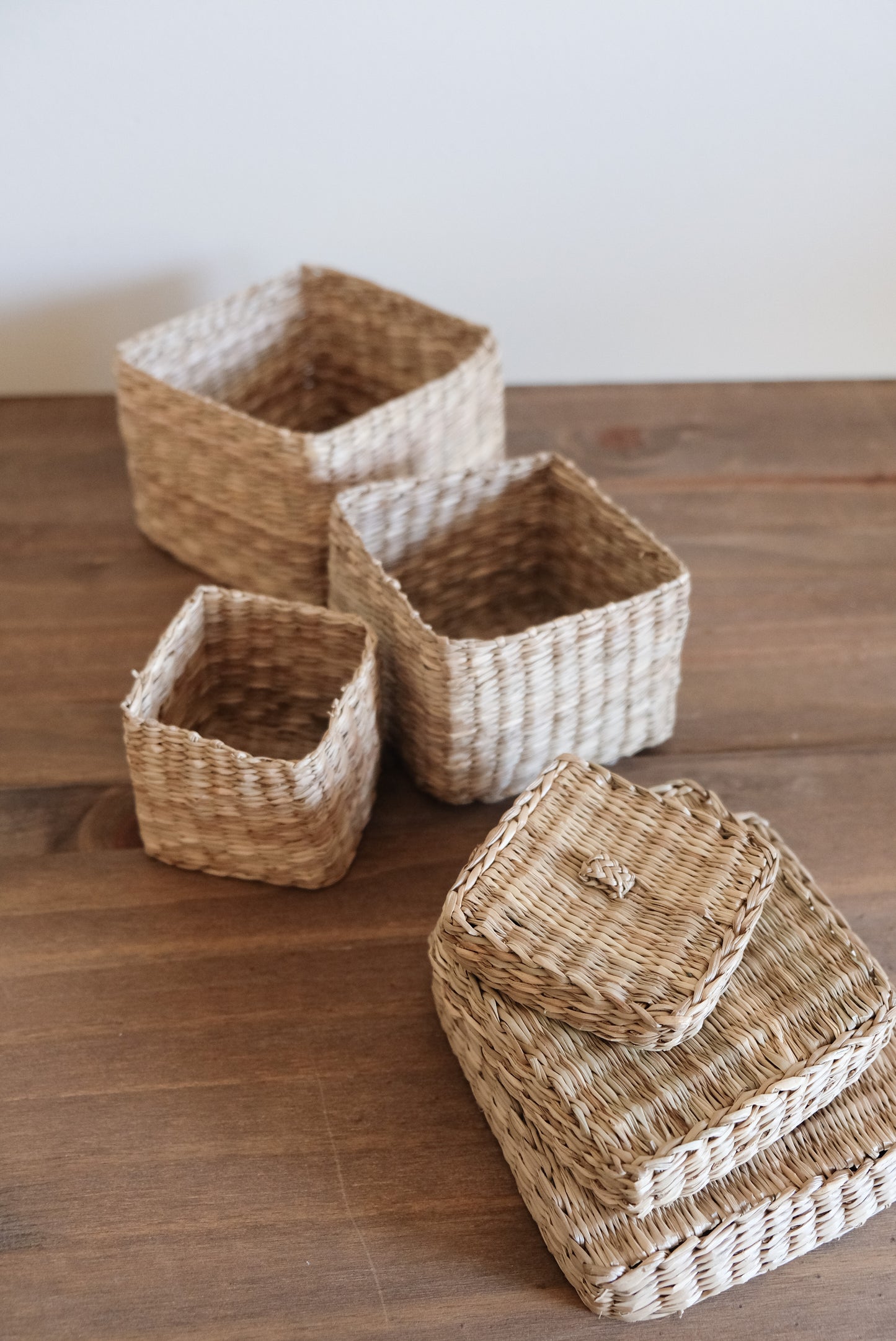 Nested Seagrass Baskets in Square and Oval