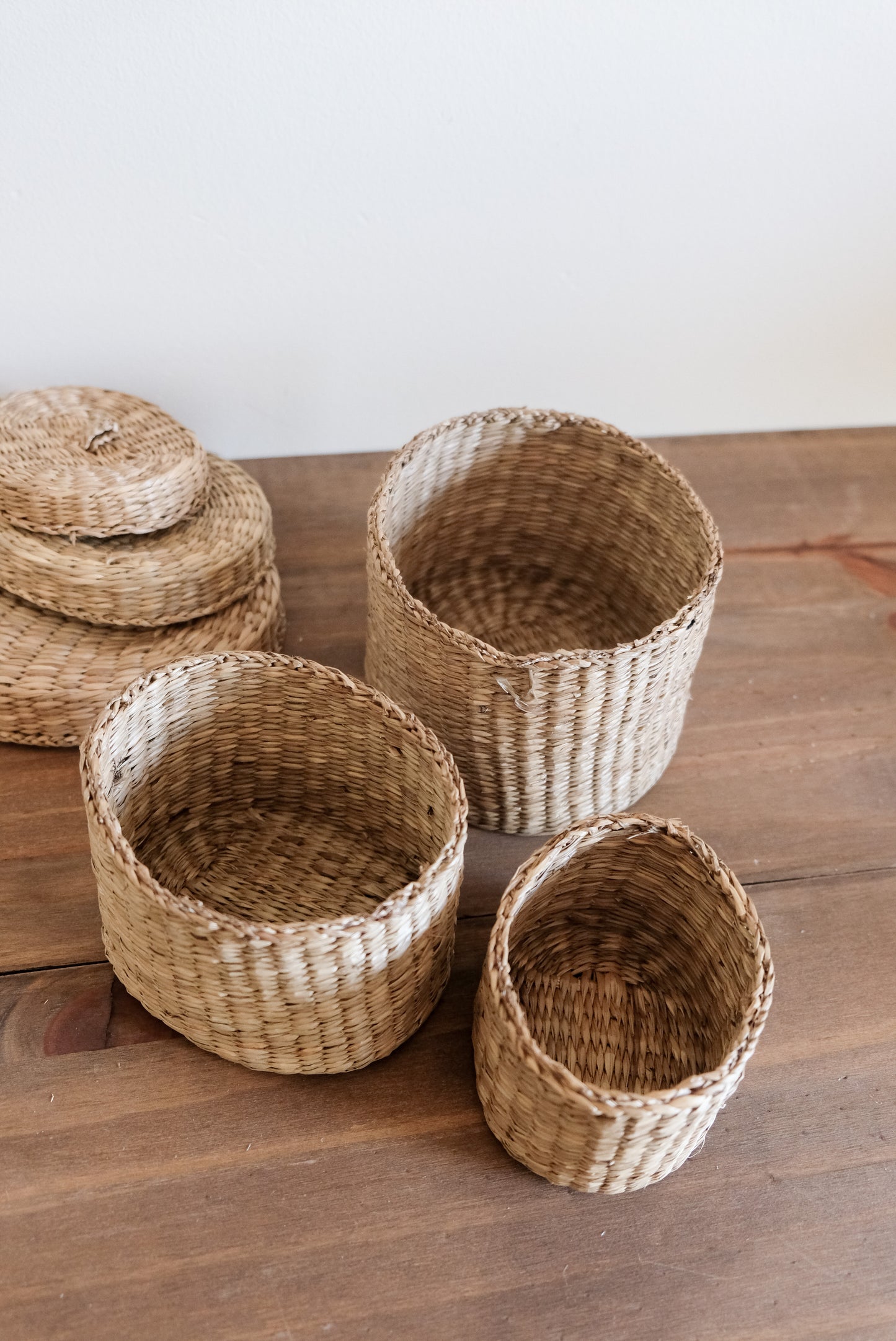 Nested Seagrass Baskets in Square and Oval