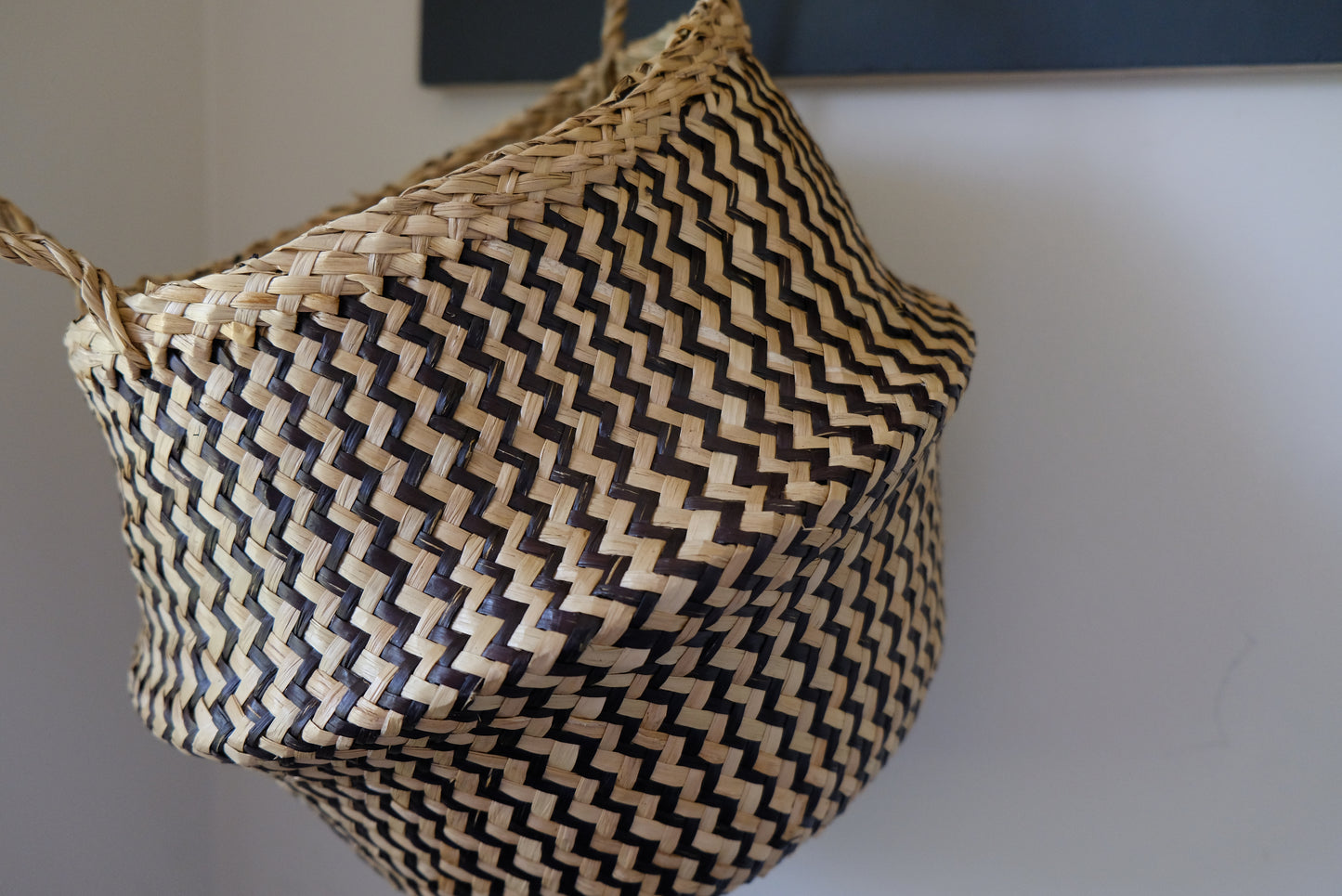 Black Zigzac Pattern Belly Basket