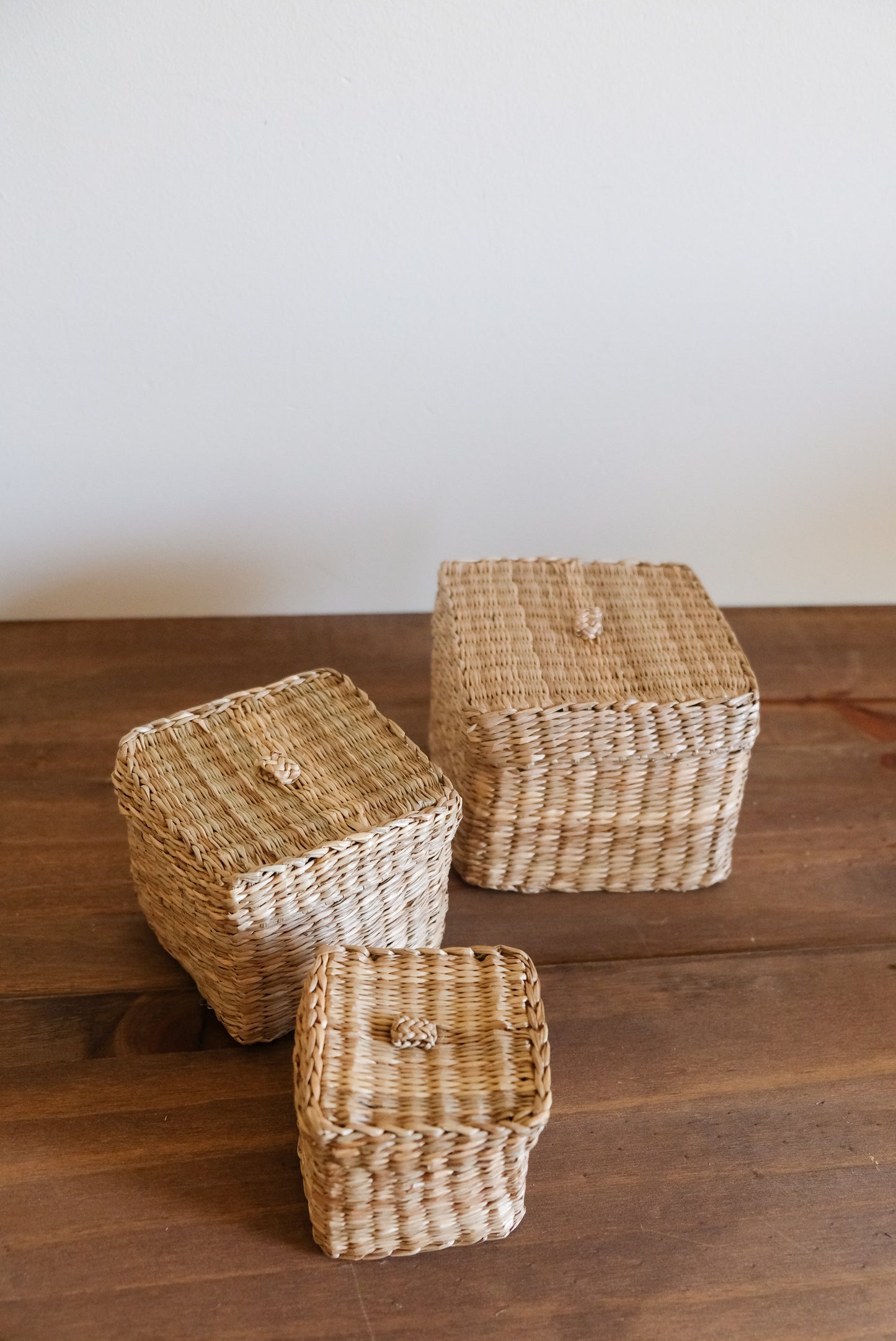 Nested Seagrass Baskets in Square and Oval
