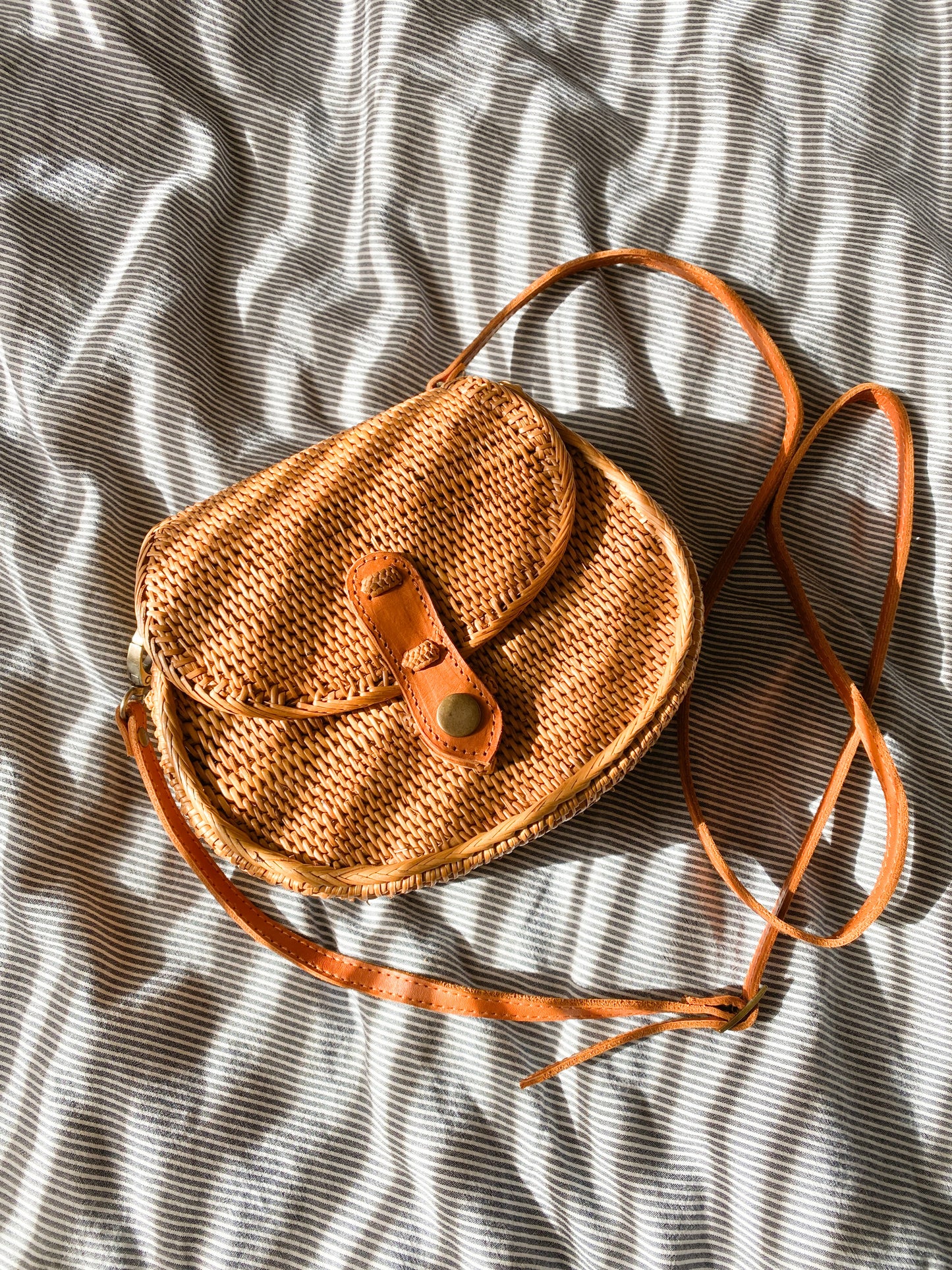 AMELIA Cross body rattan bag