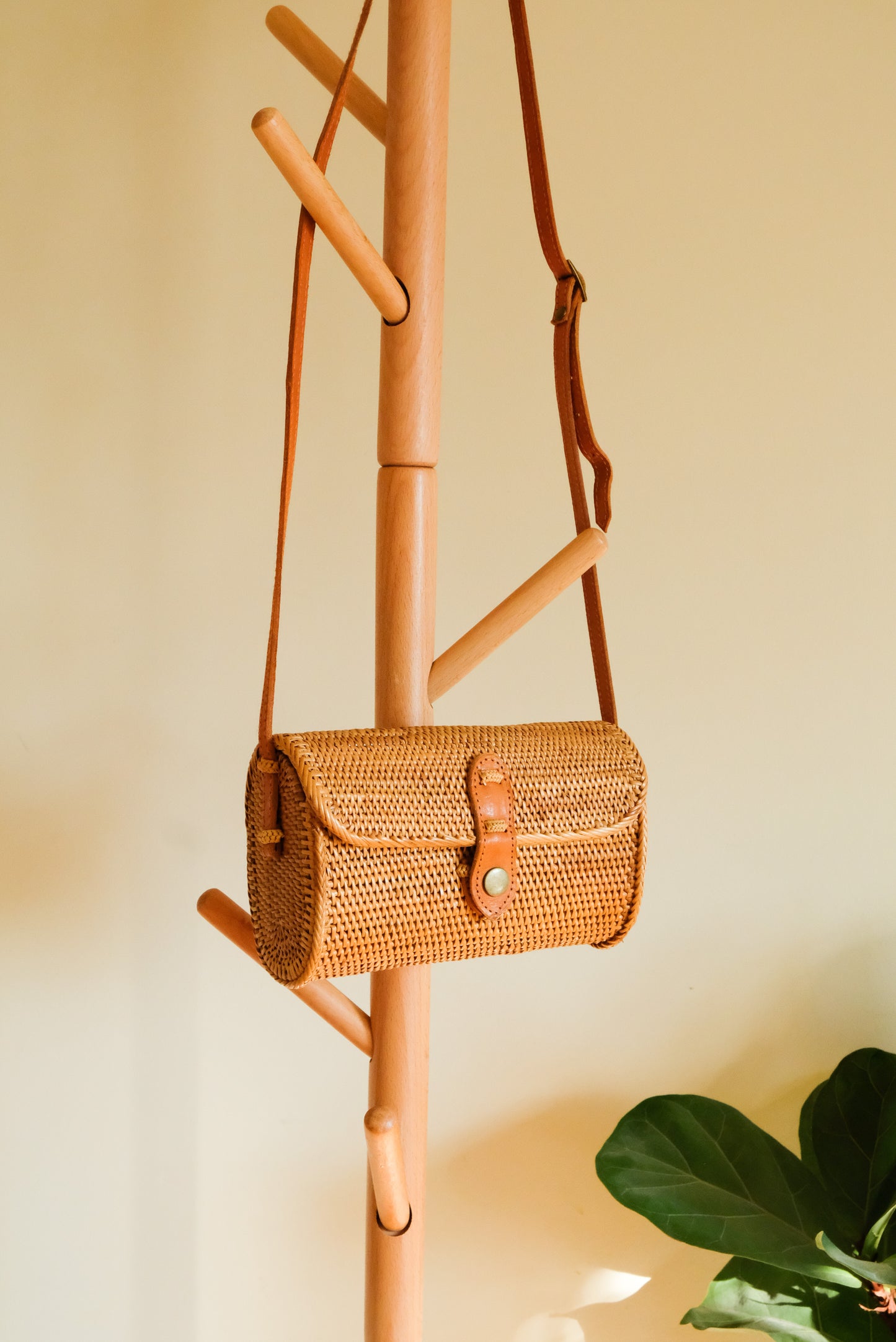 MAYA crossbody rattan bag