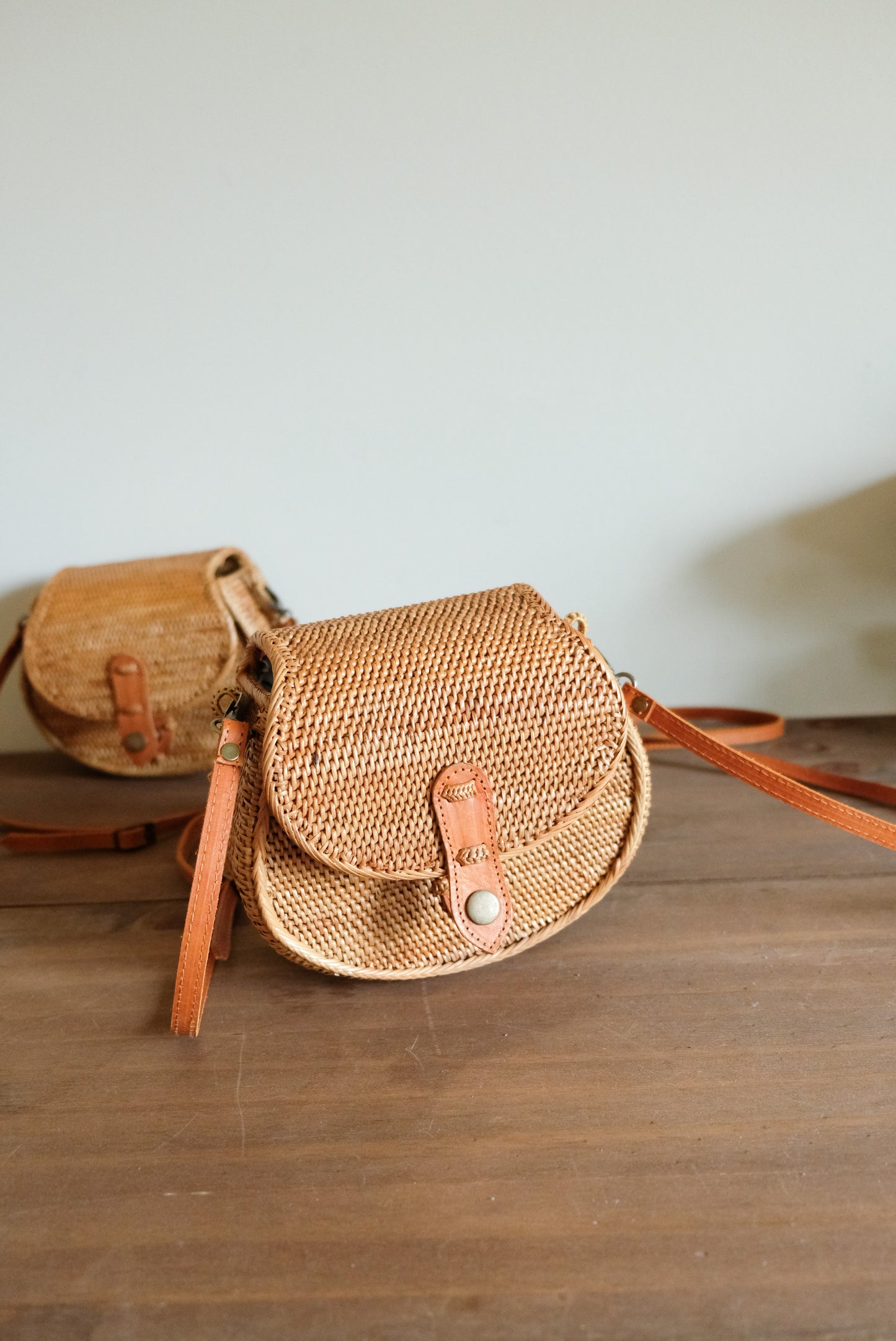 AMELIA Cross body rattan bag