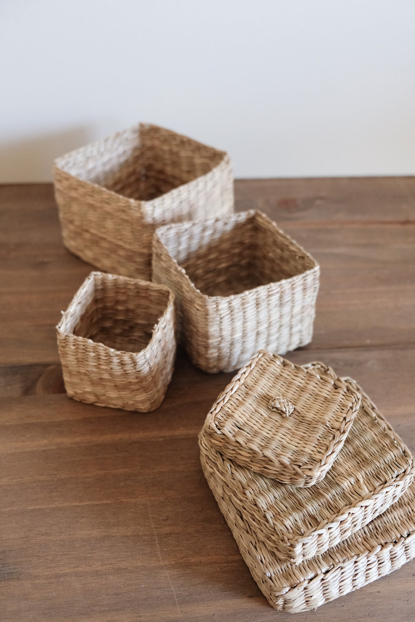 Nested Seagrass Baskets in Square  and Oval