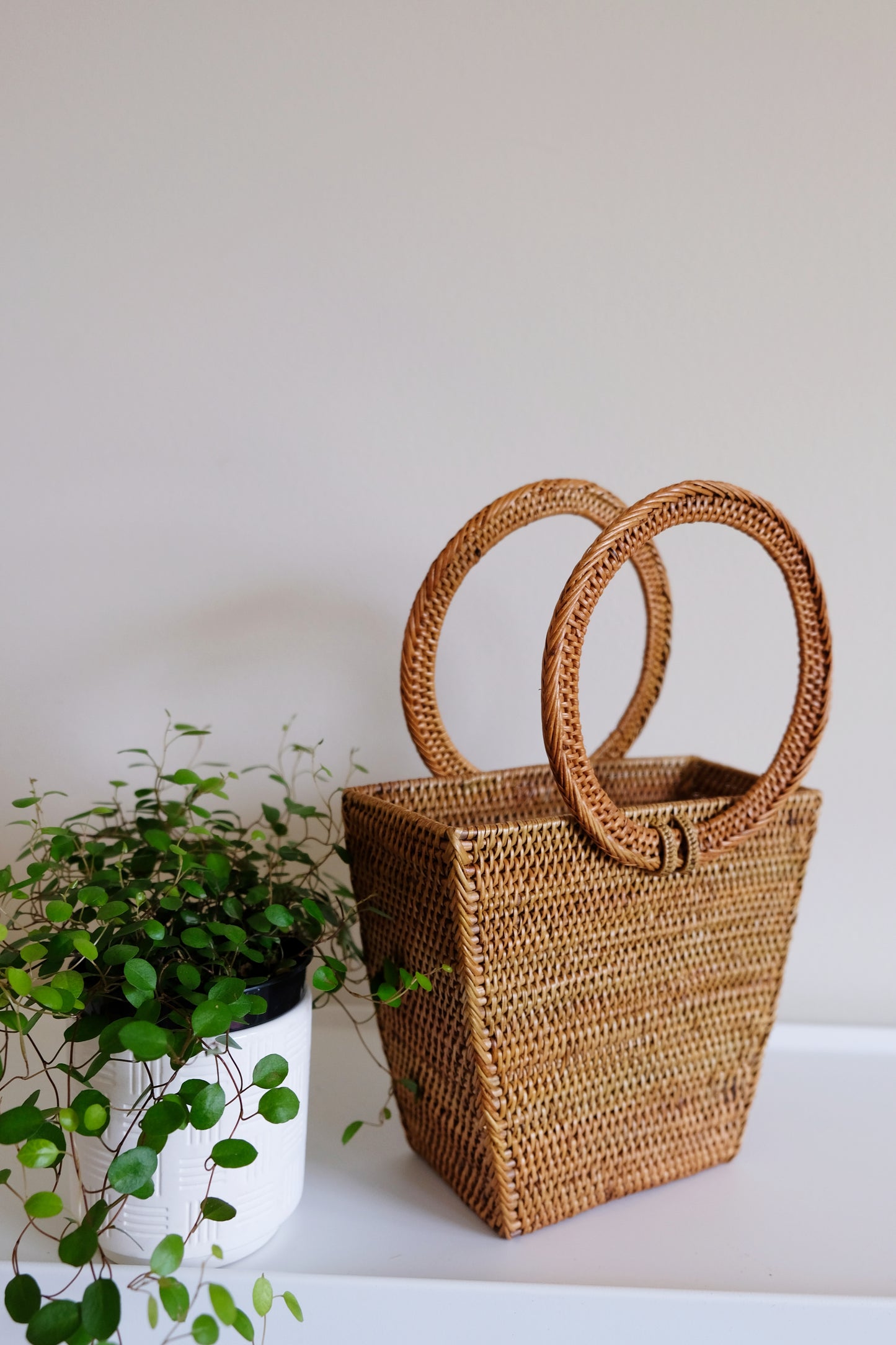 MIRA Rattan Clutch