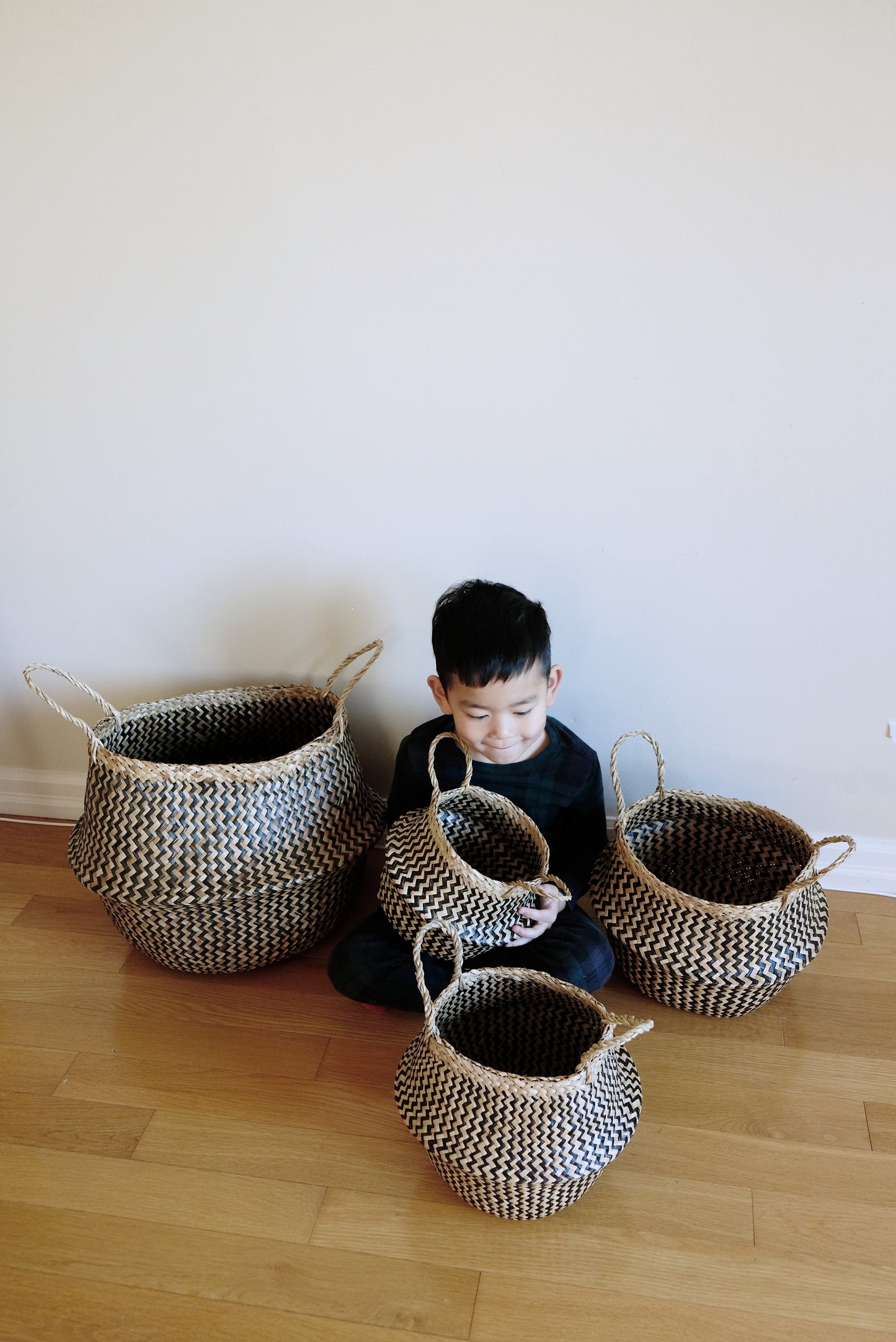 Black Zigzac Foldable Seagrass Basket