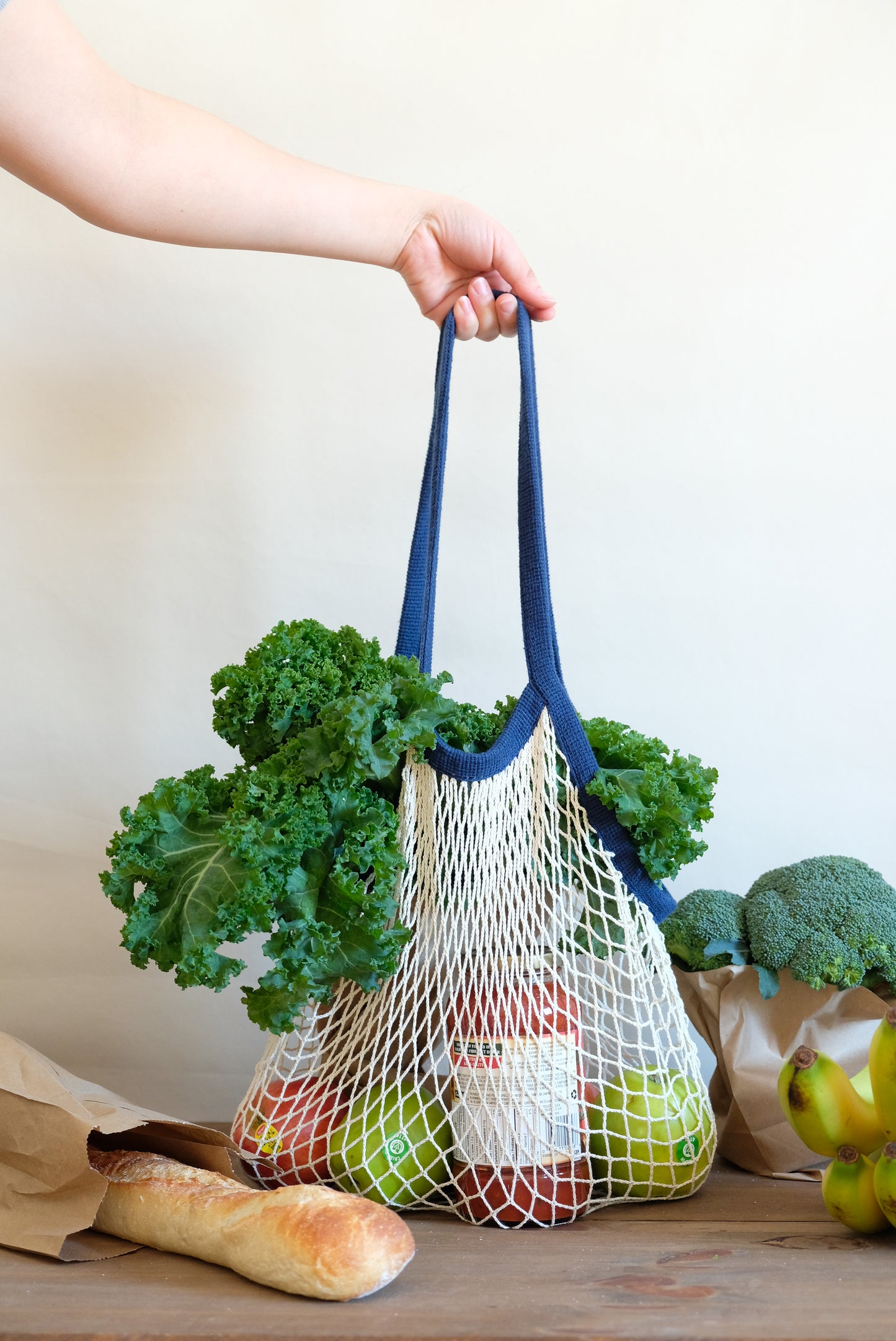 Two tone blue handle net market bag